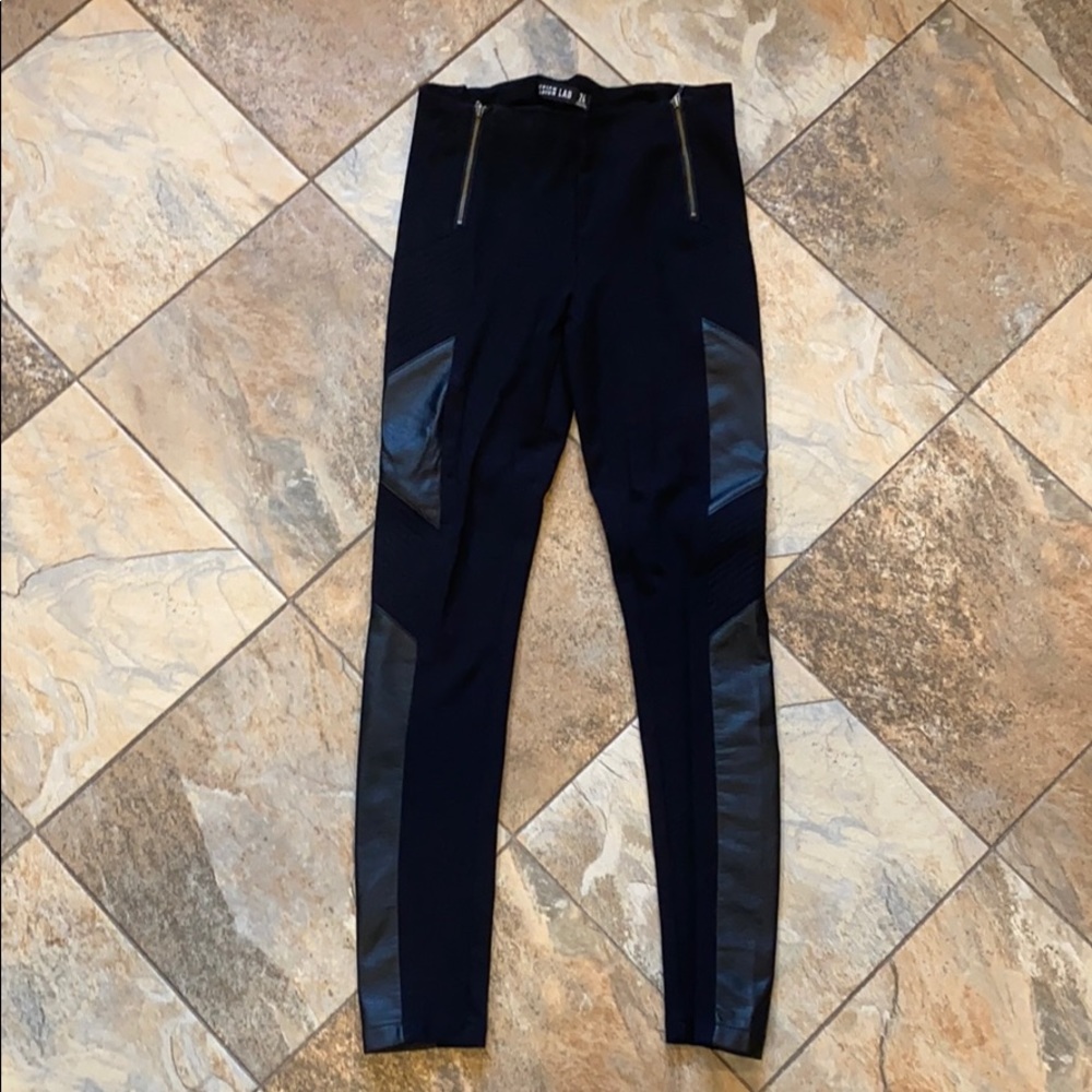 Black leggings with leather